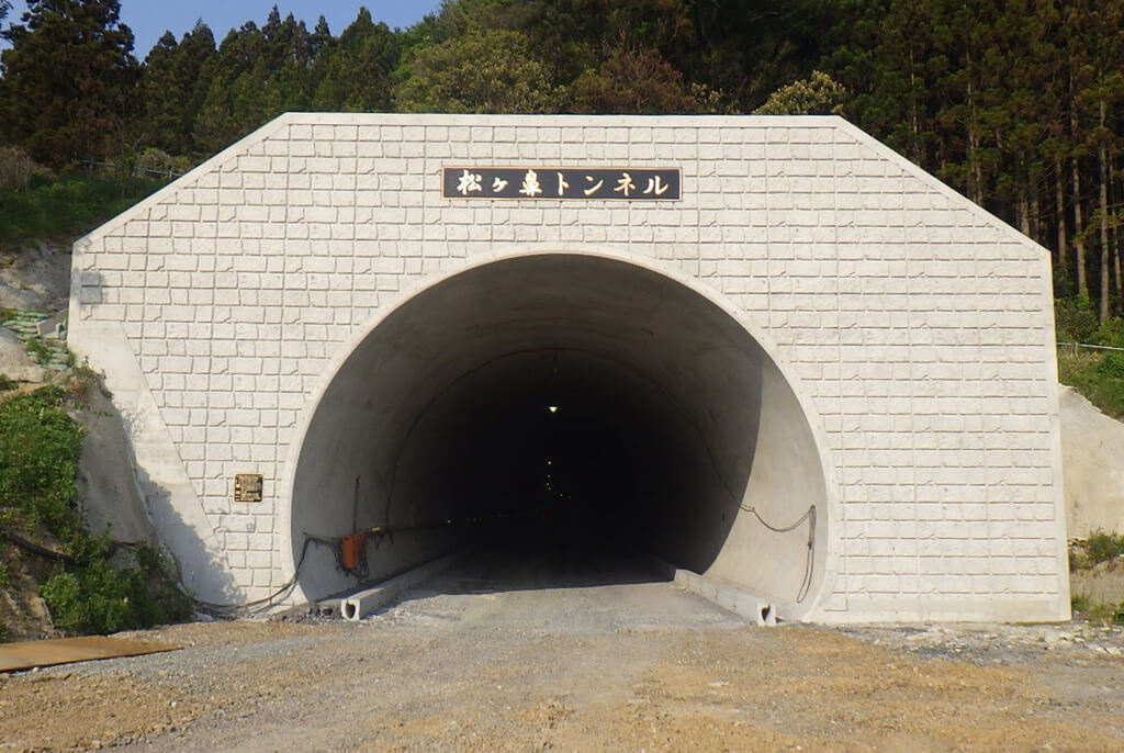 竹ヶ鼻トンネル<br />
